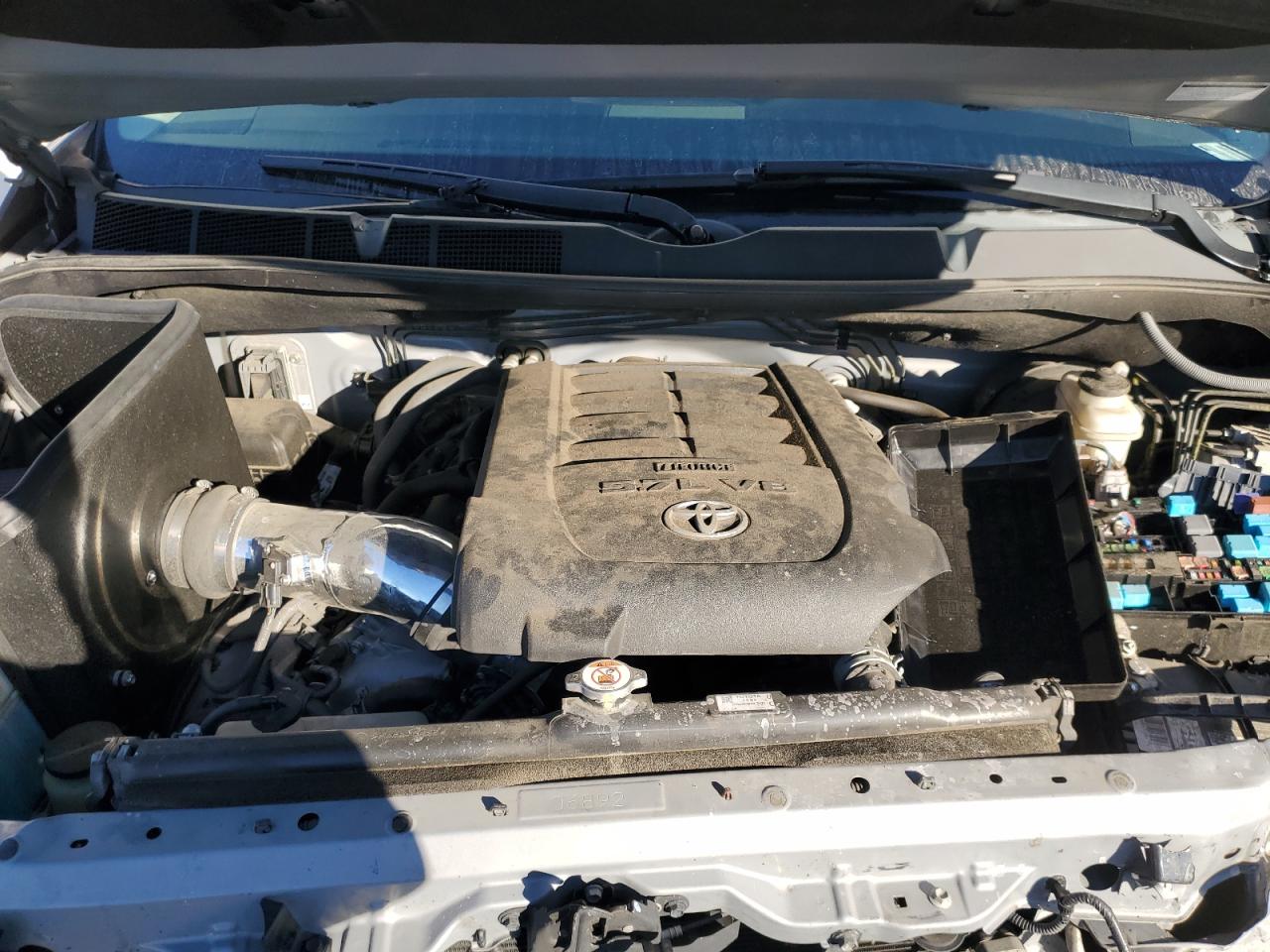 Toyota Tundra Crewmax Limited Image 10