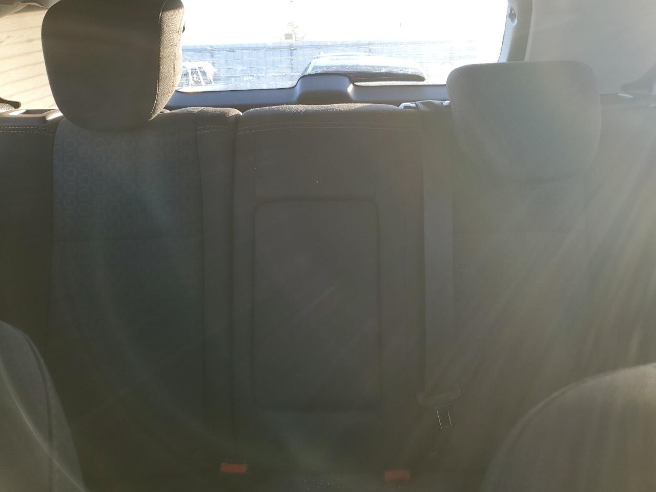 Chevrolet Trax Ls Image 2