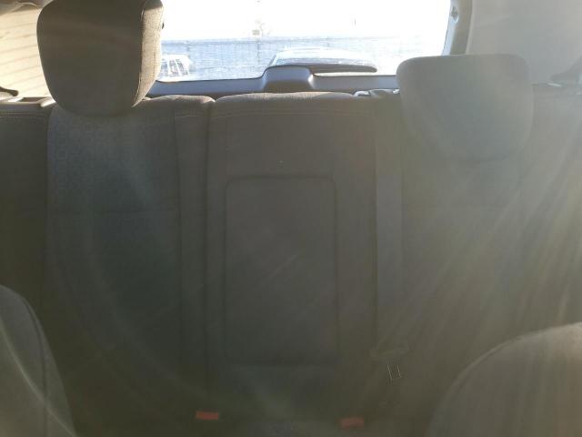 Chevrolet Trax Ls Image 2