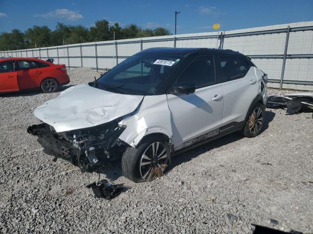  Salvage Nissan Kicks