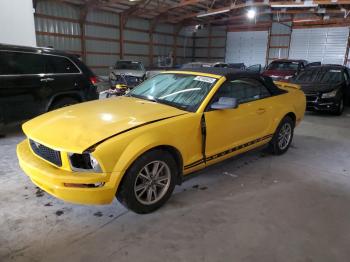  Salvage Ford Mustang