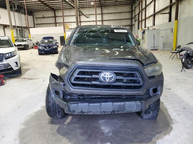 Toyota Tacoma Double Cab Image 4