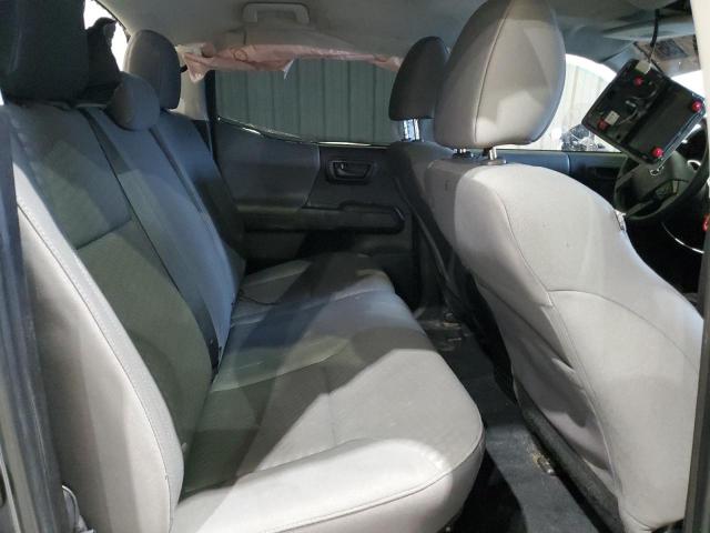 Toyota Tacoma Double Cab Image 8