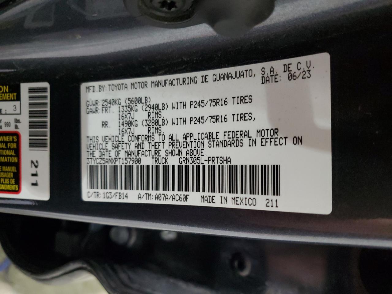 Toyota Tacoma Double Cab Image 9