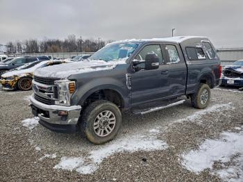  Salvage Ford F-250