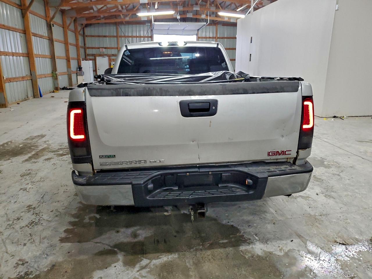 GMC Sierra K1500 Sle Image 2