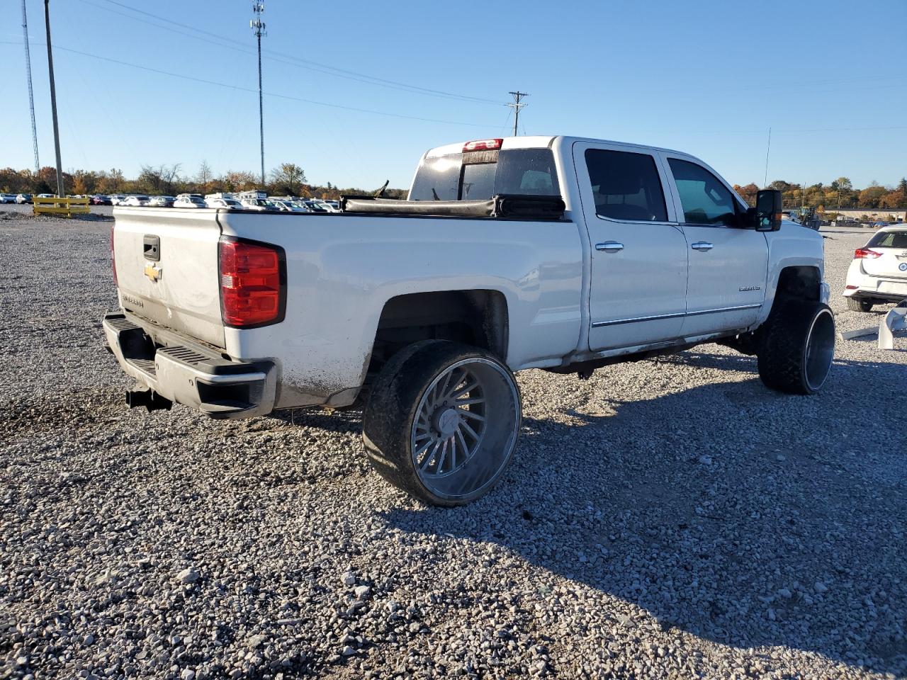 Chevrolet Silverado K2500 Heavy Duty Ltz Image 4