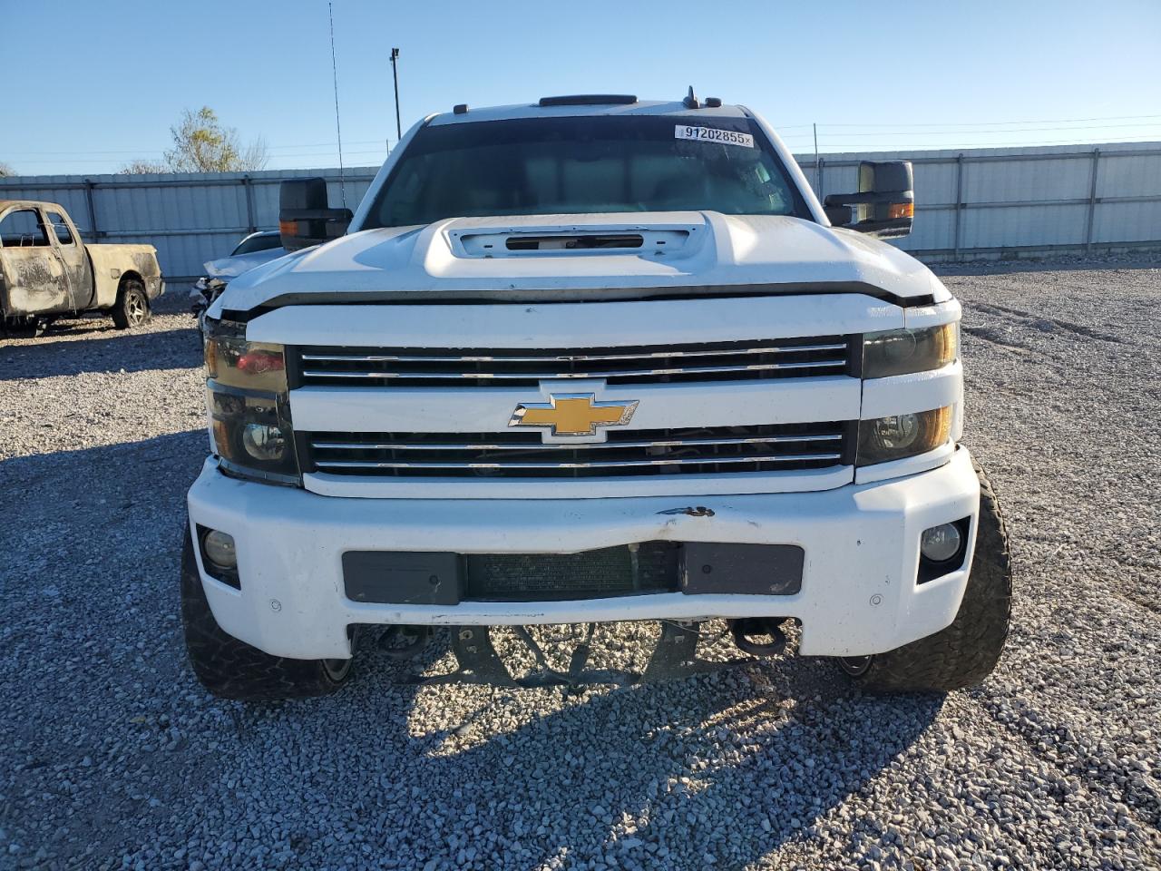 Chevrolet Silverado K2500 Heavy Duty Ltz Image 5