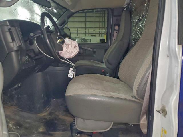 Chev Express Image 7