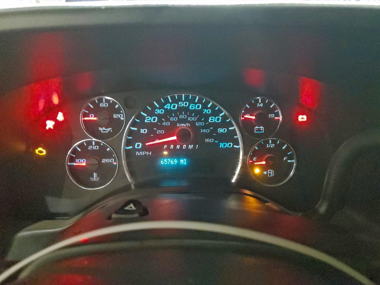 Chev Express Image 10