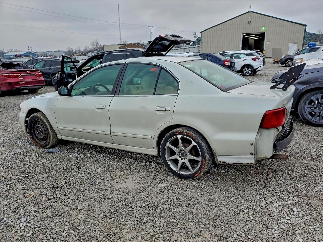 Mitsubishi Galant Es Image 10