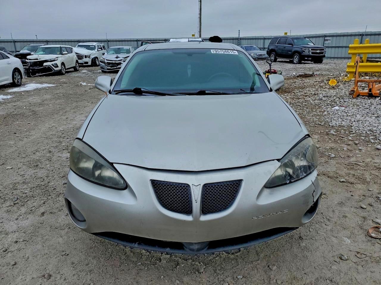 Pontiac Grandprix Image 4