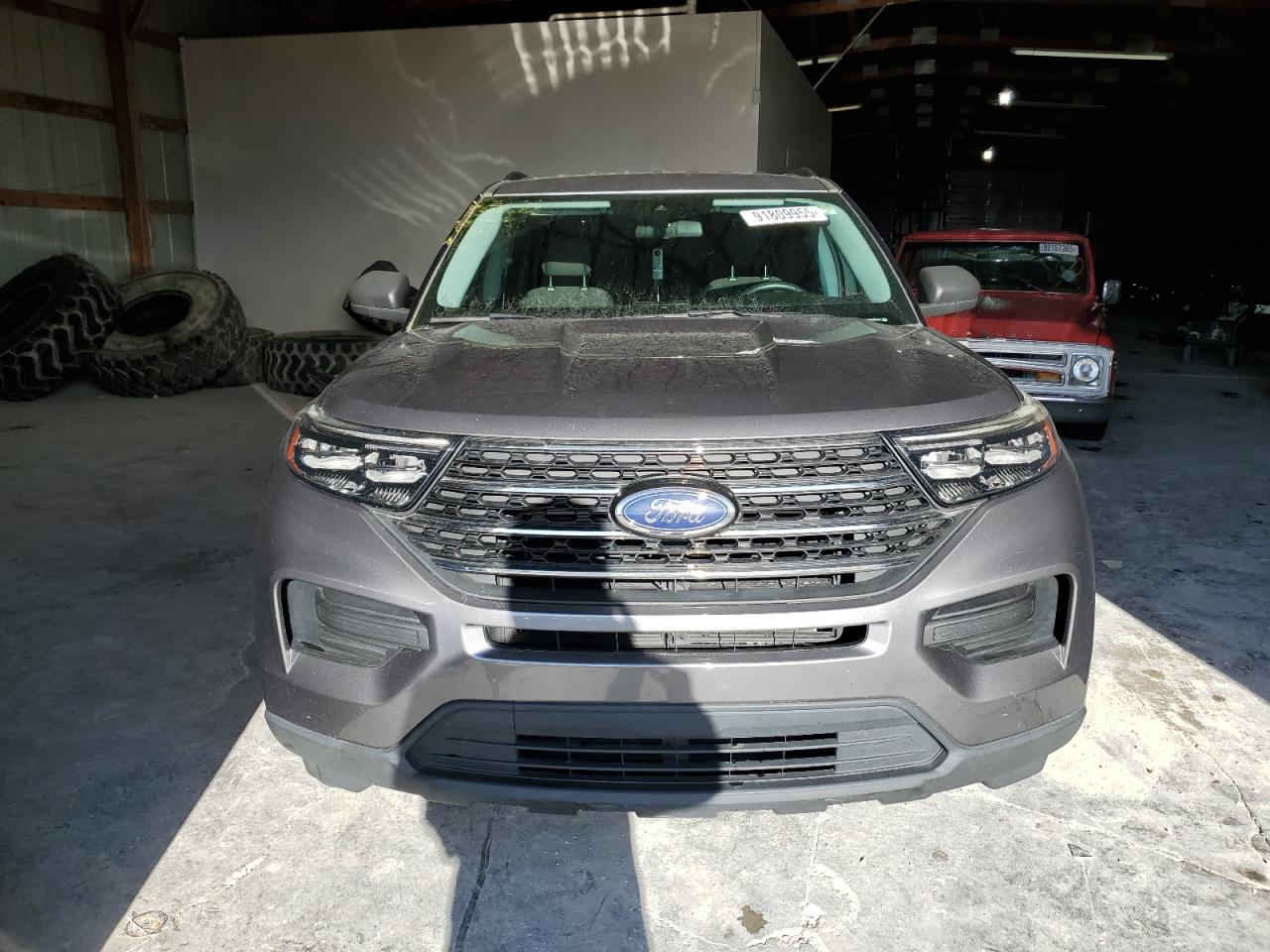 Ford Explorer Xlt Image 2