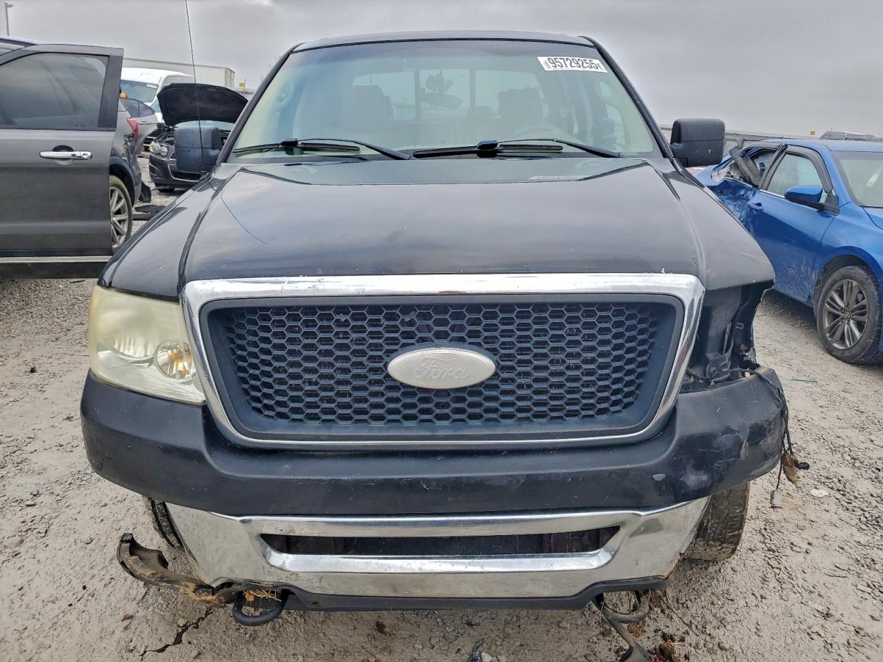 Ford F-150 Supercrew Image 10