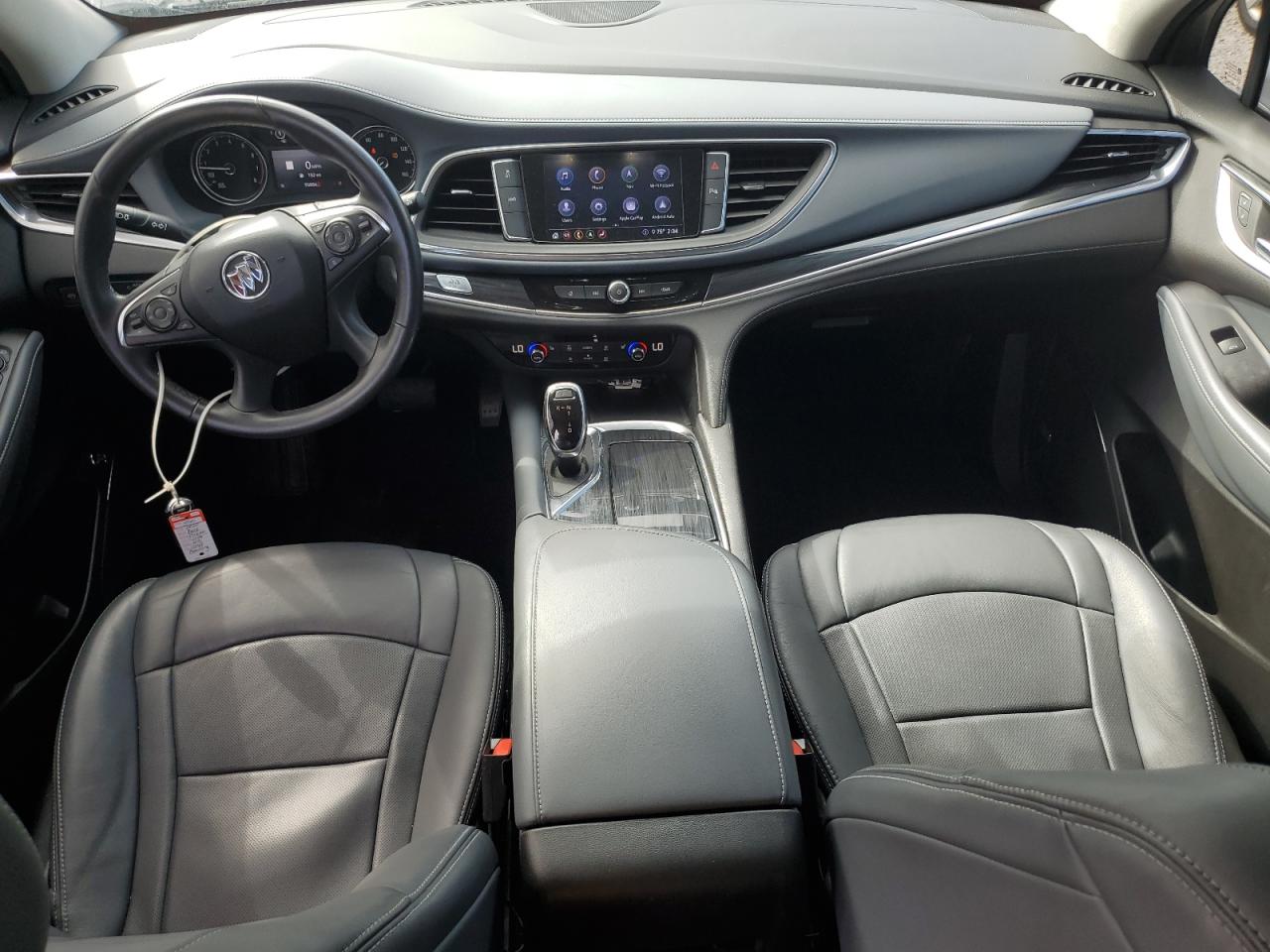 Buick Enclave Essence Image 12