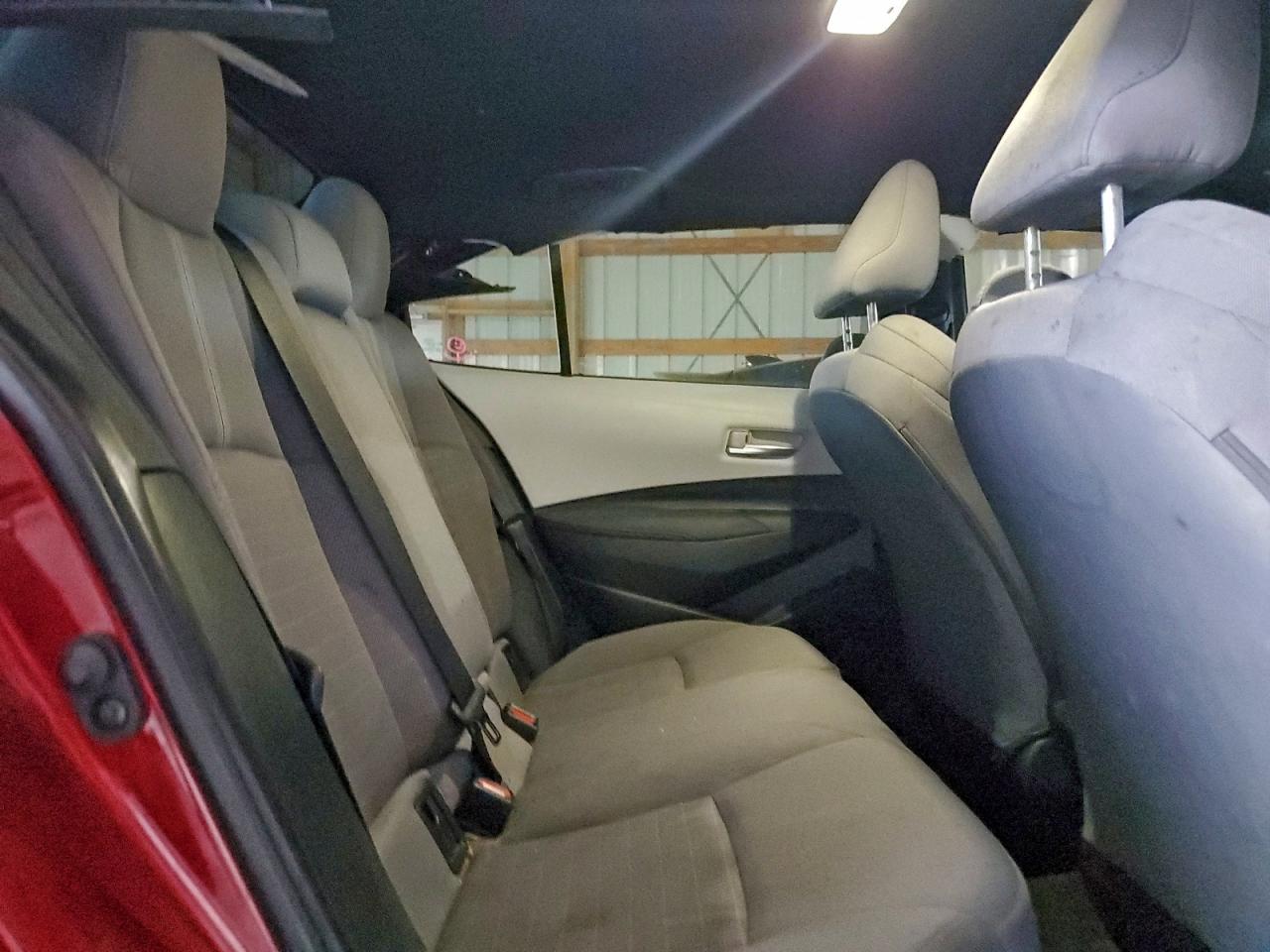 Toyota Corolla Se Image 10