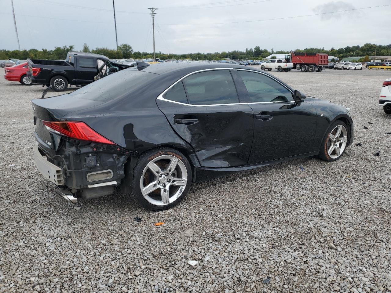 Lexus Is 300 Image 4