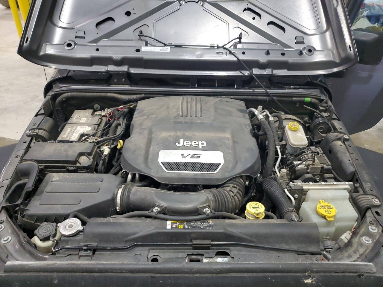 Jeep Wrangler Sport Image 11