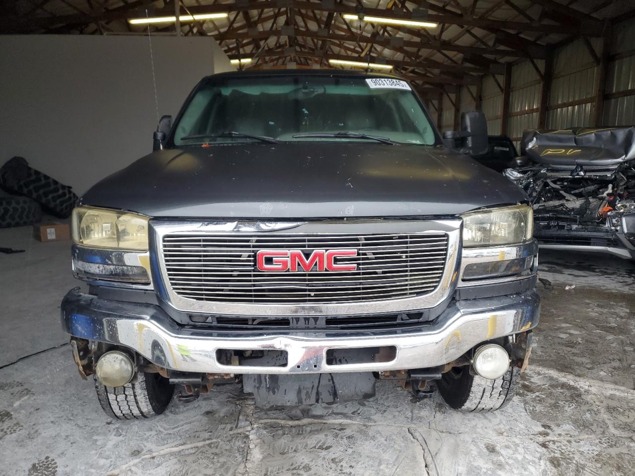 GMC Sierra K2500 Heavy Duty Image 5