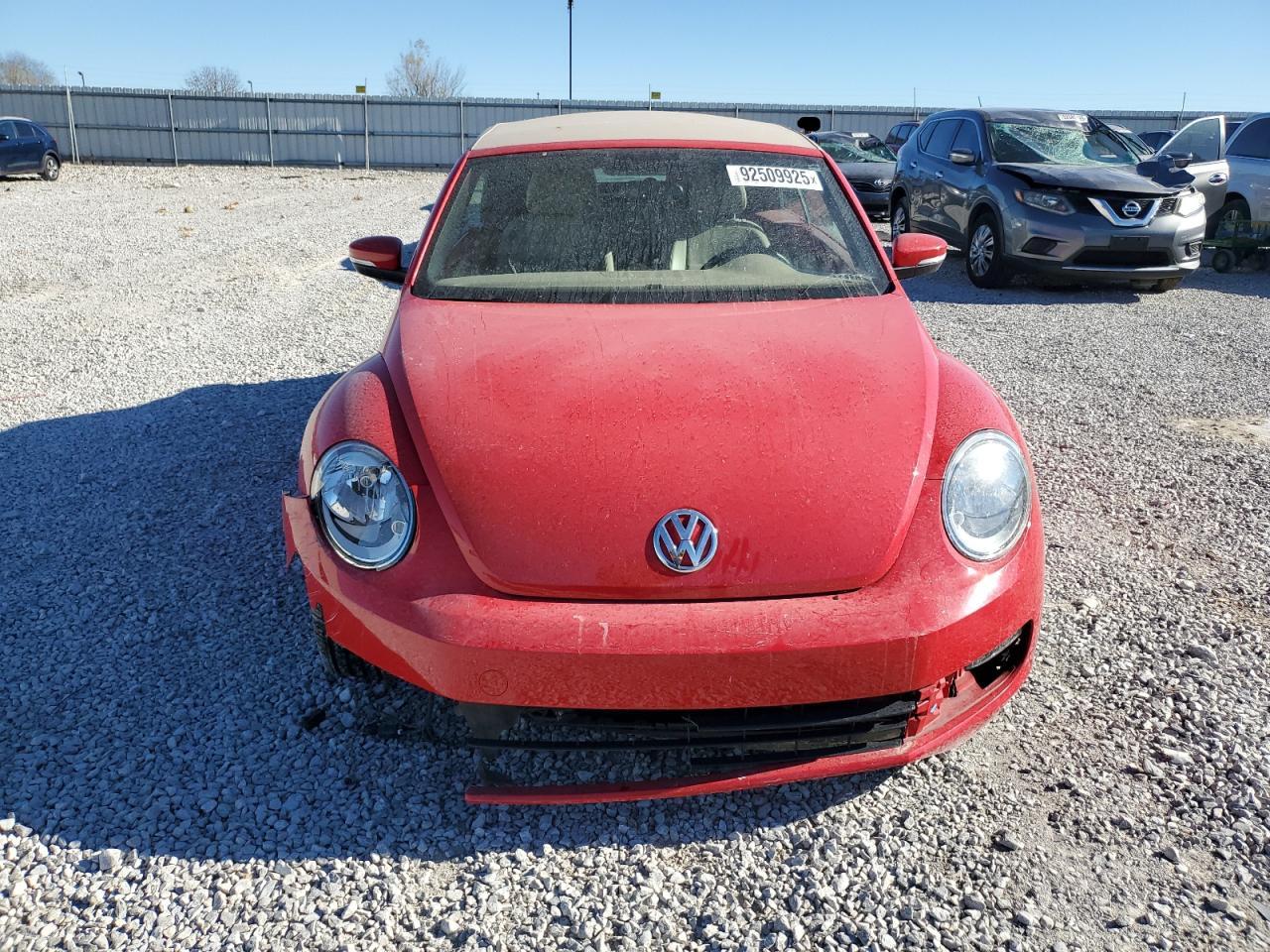 Volkswagen Beetle Image 5