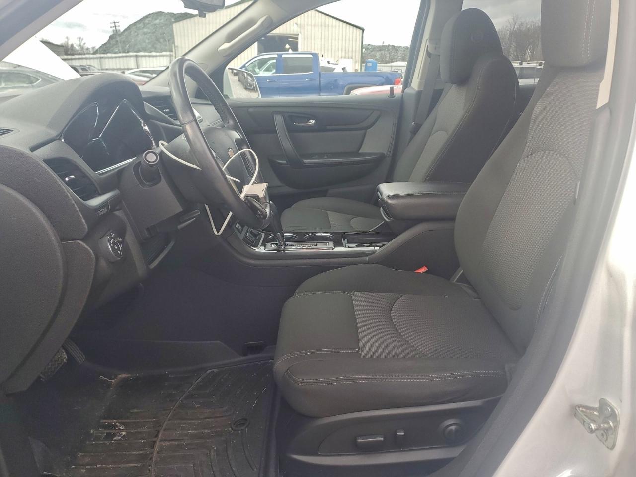 Chevrolet Traverse Lt Image 11