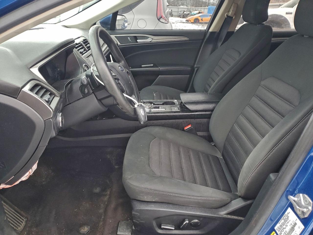 Ford Fusion Se Image 9