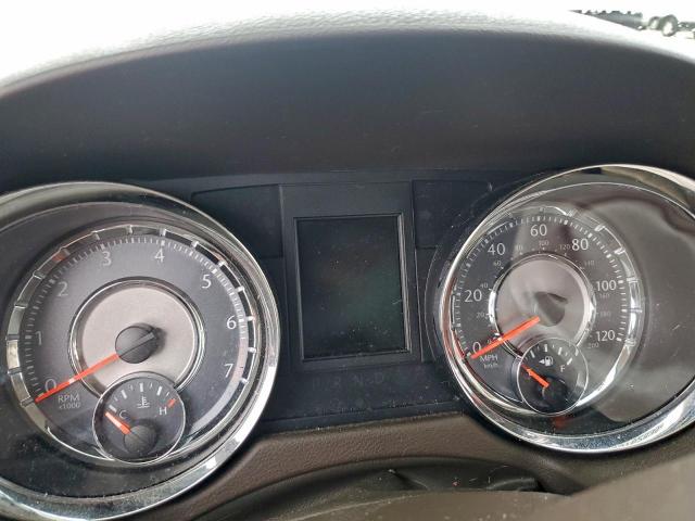 Chrysler Minivan Touring L Image 9