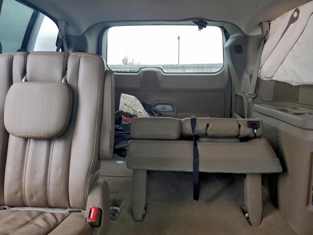 Chrysler Minivan Touring L Image 10