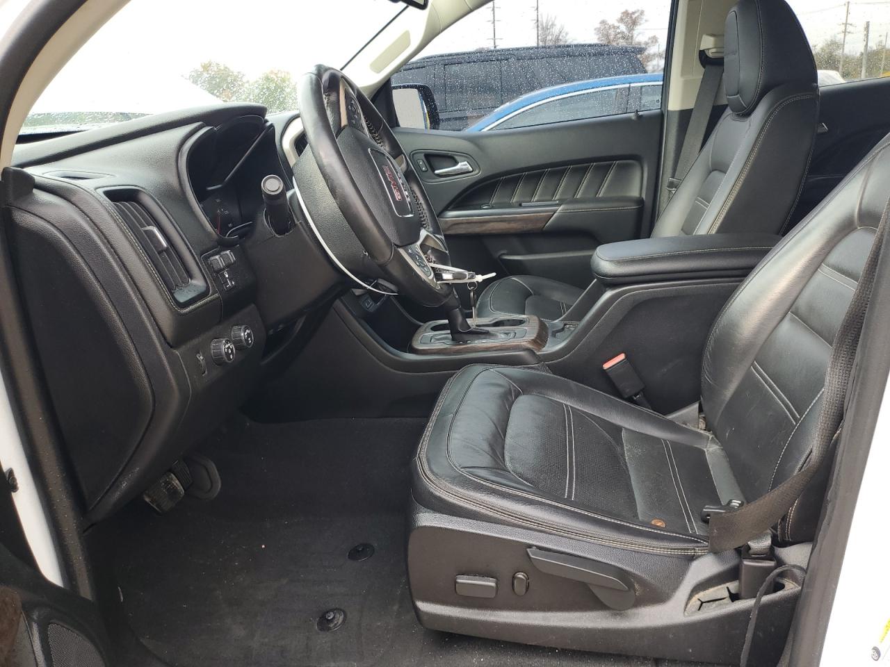 GMC Canyon Denali Image 4