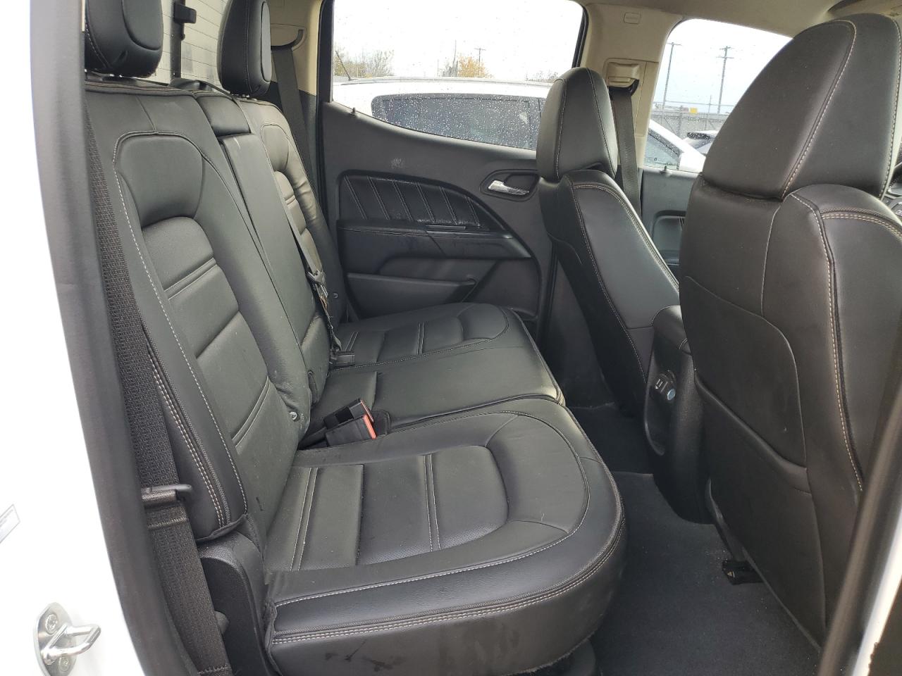 GMC Canyon Denali Image 8