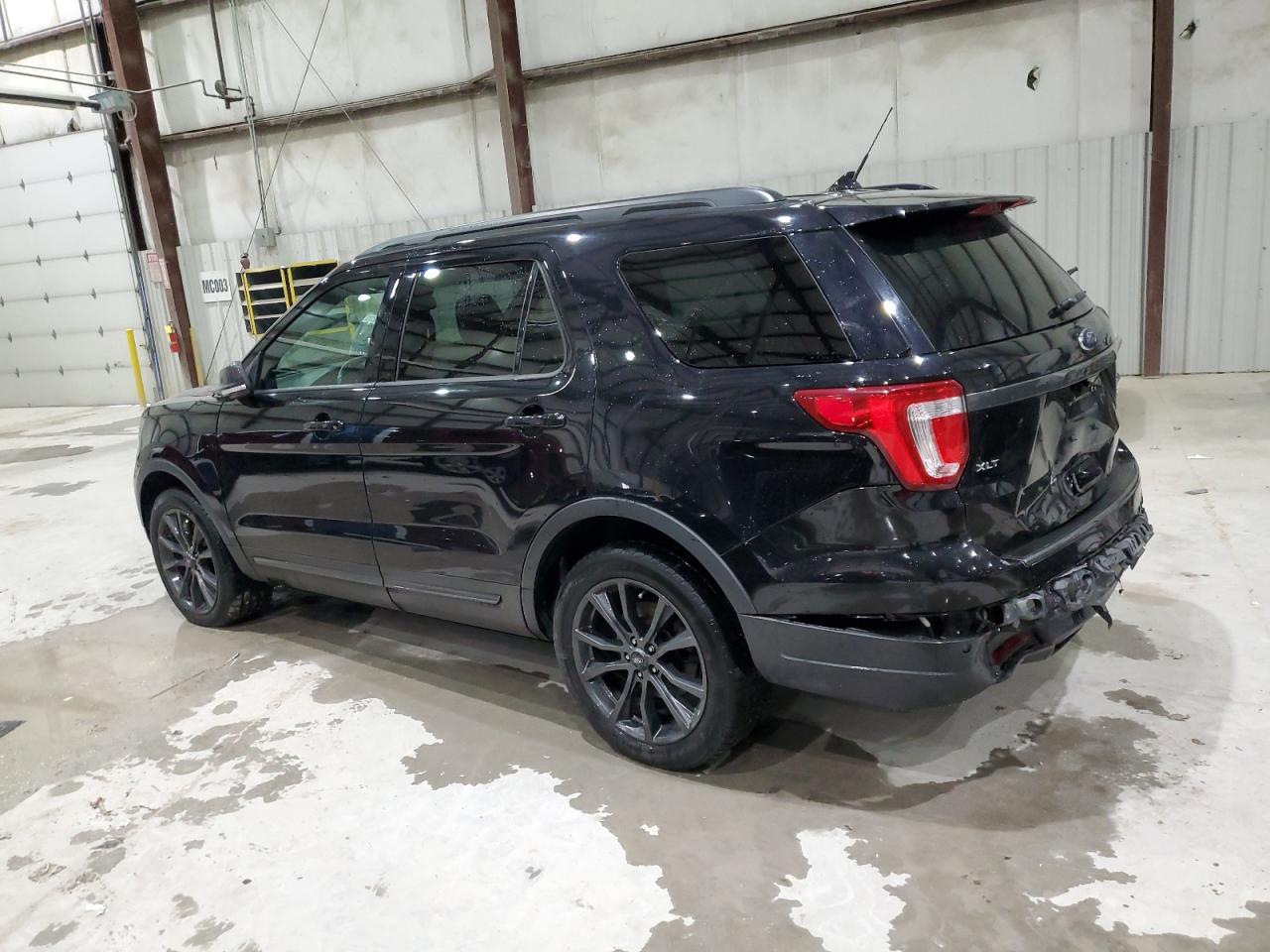 Ford Explorer Xlt Image 5