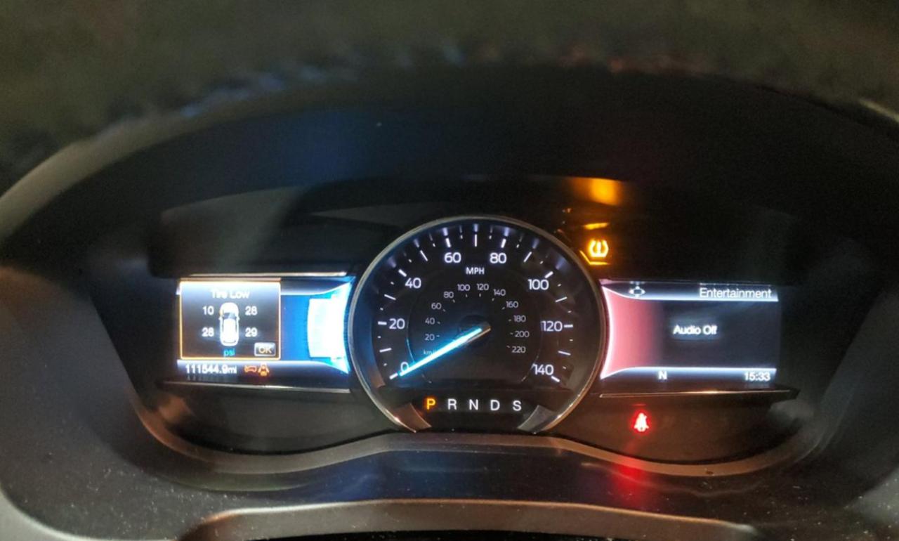 Ford Explorer Xlt Image 12