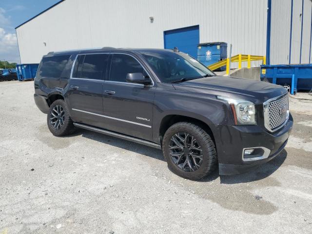 GMC Yukon Denali Image 9