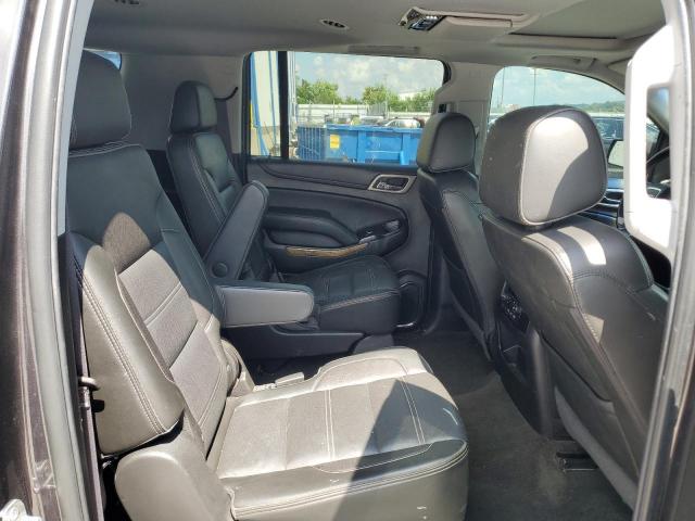 GMC Yukon Denali Image 7