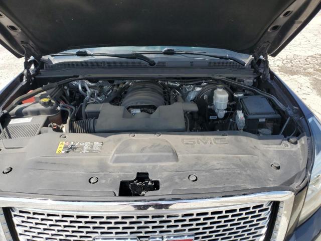 GMC Yukon Denali Image 8