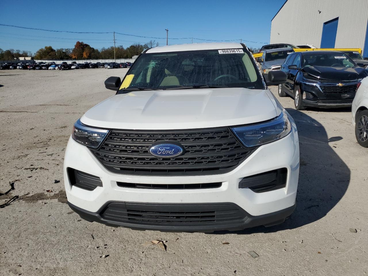 Ford Explorer Image 2