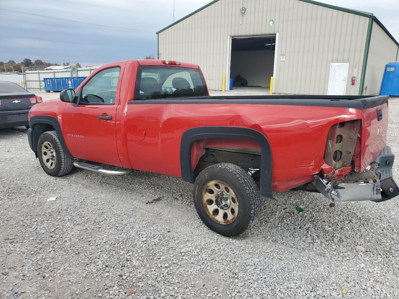 Chevrolet Silverado C1500 Image 3
