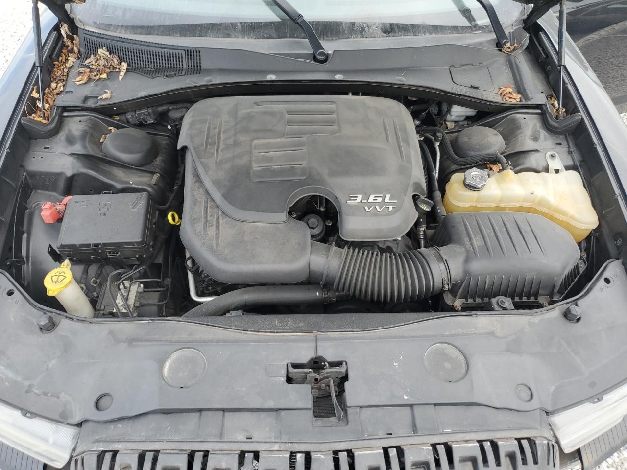 Dodge Charger Se Image 11