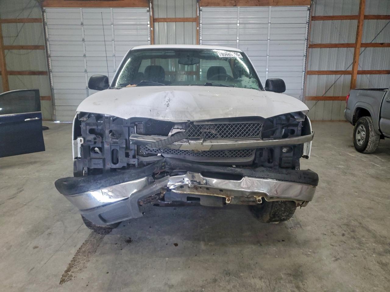 Chevrolet Silverado K1500 Image 8