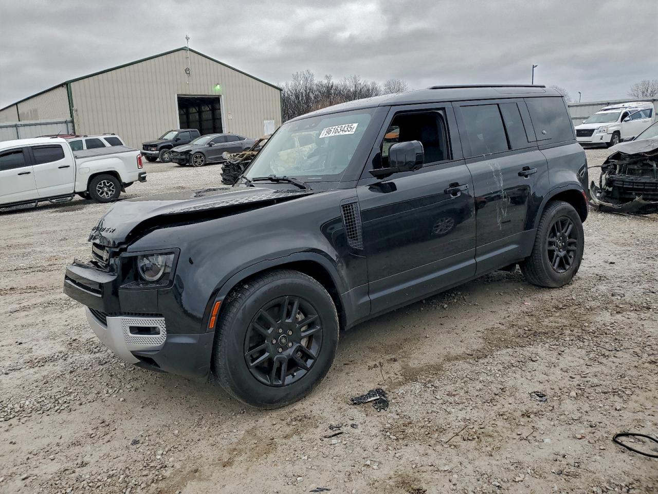Land Rover Defender 110 S Image 1