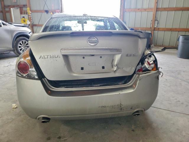 Nissan Altima 2.5 Image 4