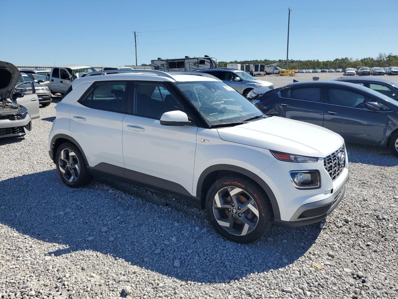 Hyundai VENUE Sel Image 4