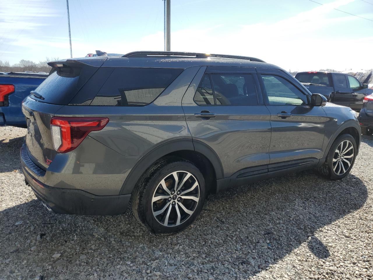 Ford Explorer St Image 13