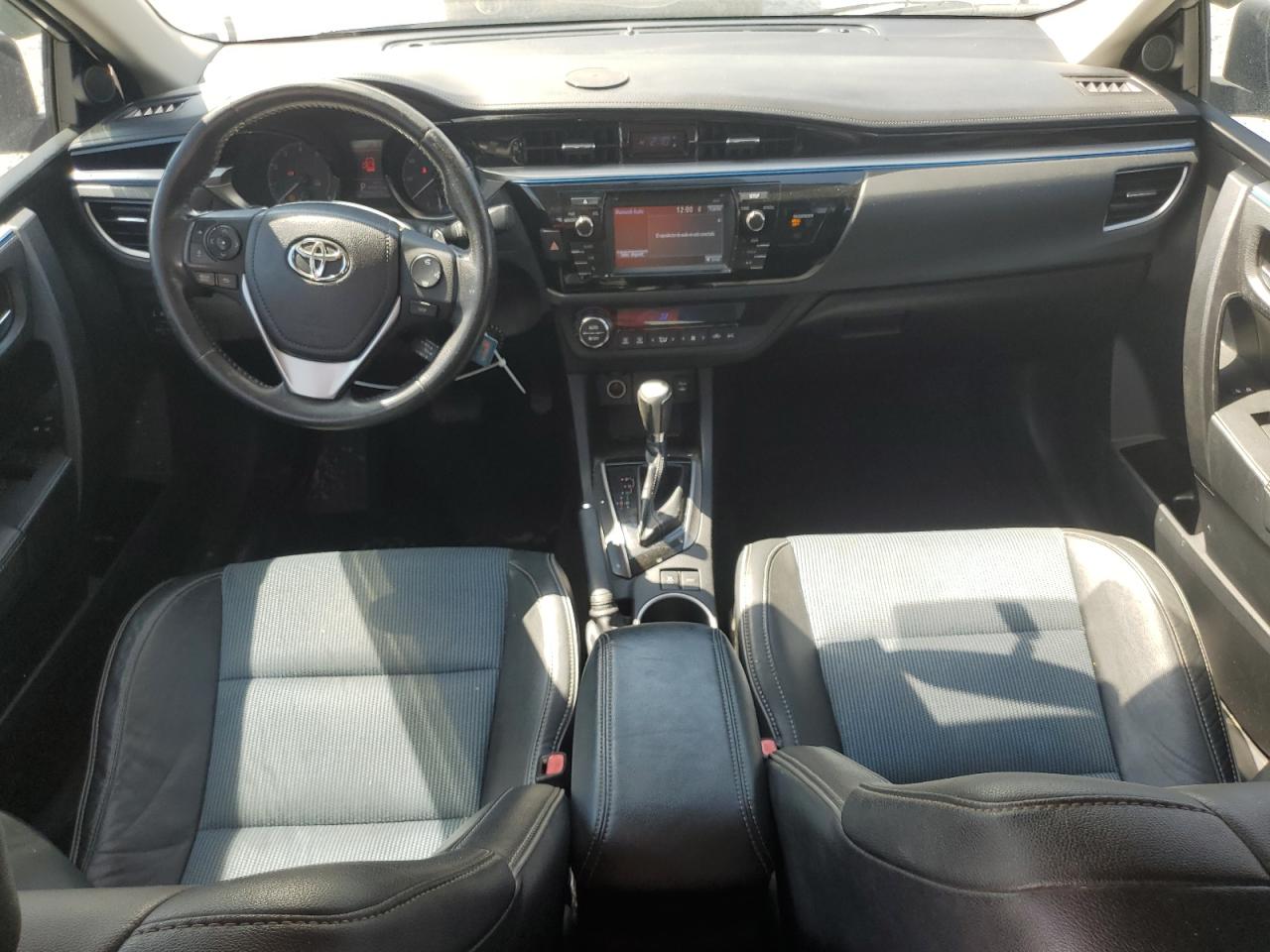 Toyota Corolla L Image 4