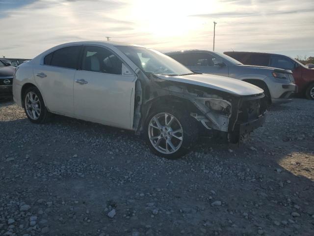 Nissan Maxima S Image 6