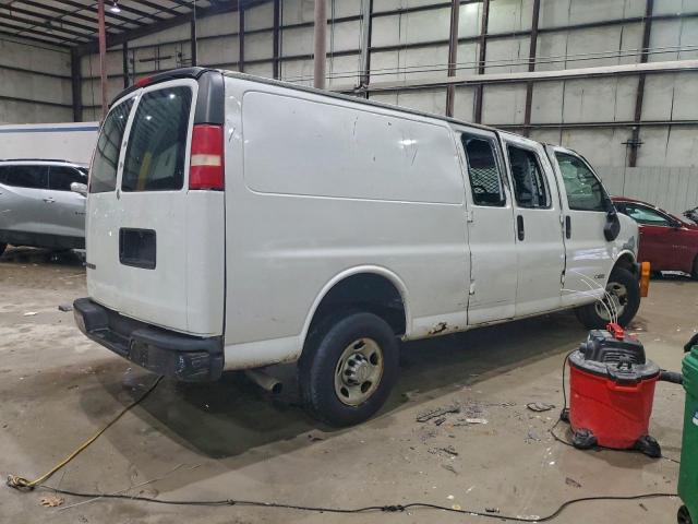 Chevrolet Express Image 12