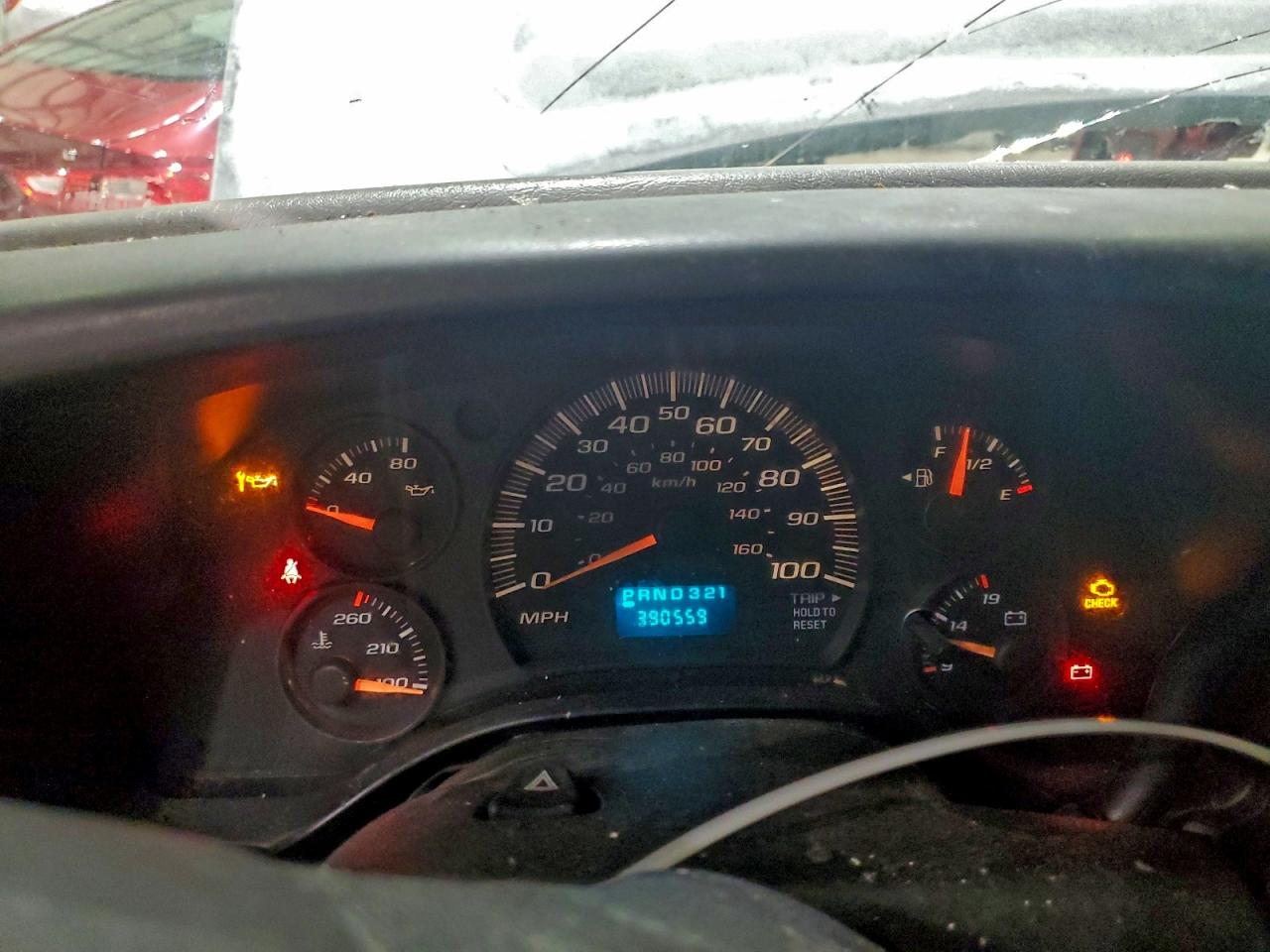 Chevrolet Express Image 8