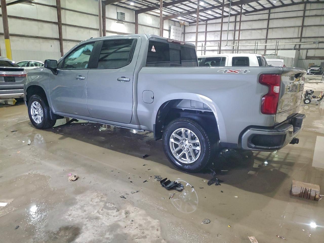 Chevrolet Silverado K1500 Rst Image 2