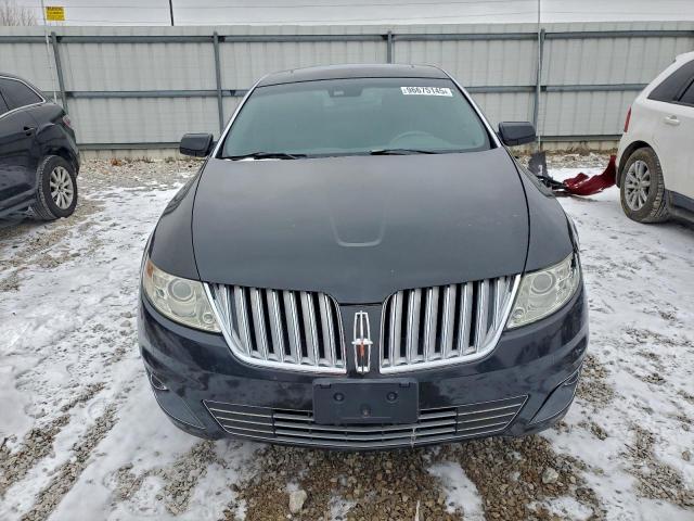 Lincoln MKS Image 3