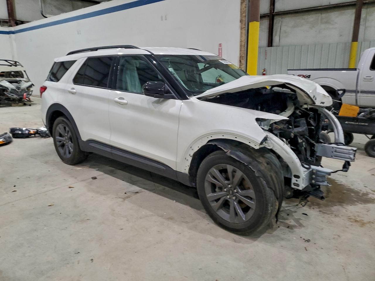 Ford Explorer Xlt Image 3